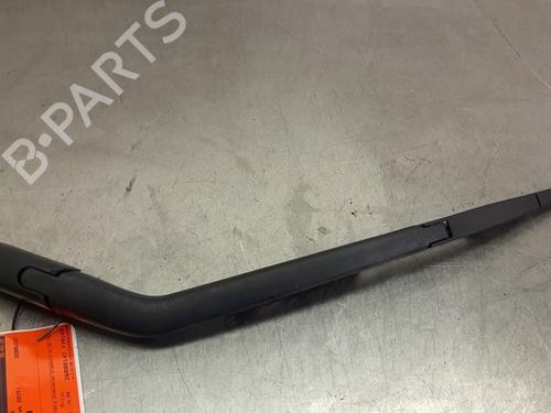Used Rear windshield wiper arm Rear windshield wiper arm 33745813 33745813