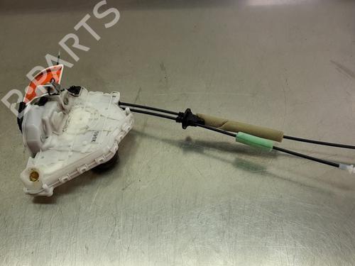 Front left lock MAZDA 3 Hatchback (BP) 2.0 SKYACTIV-G M Hybrid | BP28310238C98 - Image 3