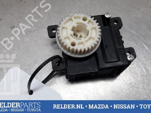 Used Electronic module TOYOTA YARIS (_P13_) 1.3 (NSP130_, NSP130) (99 hp) 22158319