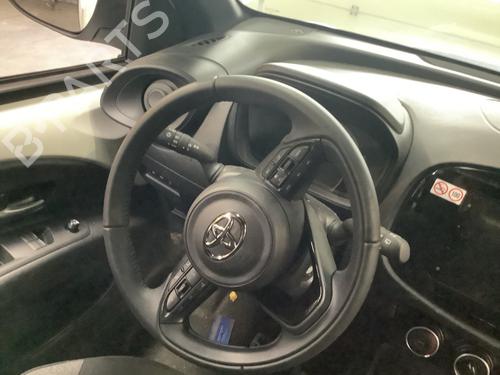 Used Steering wheel TOYOTA AYGO X (_B7_) 1.0 VVT-i (KGB70) (72 hp) 25048089