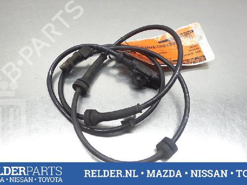 Used Electronic sensor NISSAN MICRA III (K12) 1.5 dCi (65 hp) 22135435