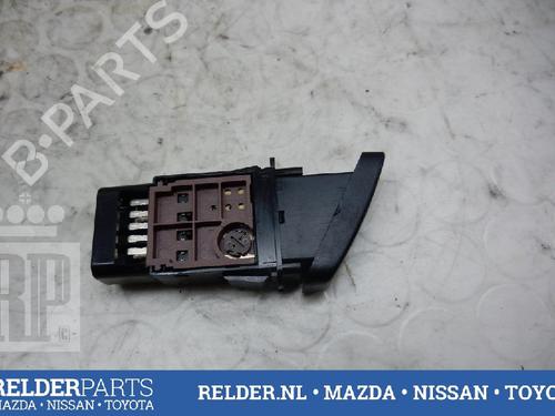 Used Warning switch MAZDA 323 F VI Hatchback (BJ) 1.5 16V (BJ5W) (88 hp) 22145787
