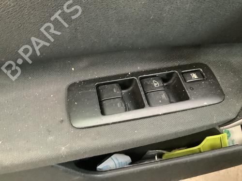 Used Switch NISSAN QASHQAI I (J10, NJ10) 2.0 All-wheel Drive (141 hp) 32846578