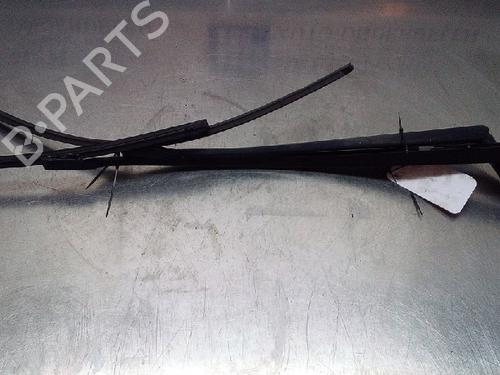 Used Front windshield wiper arm TOYOTA AVENSIS Estate (_T27_) 1.6 D4-D (WWT270_) (112 hp) 22162926