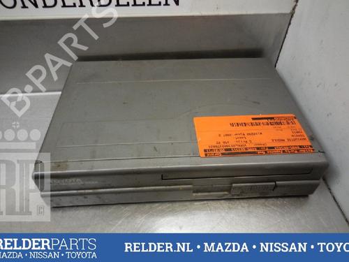 Used Control unit Control unit TOYOTA YARIS (_P9_) 1.3 VVT-i (SCP90_, SCP90R) (87 hp) 22137503 22137503