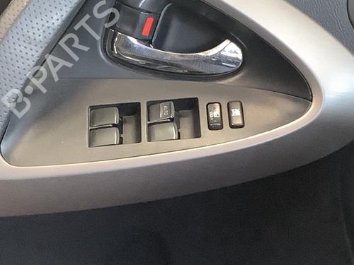 Used Switch TOYOTA RAV 4 III (_A3_) 2.2 D 4WD (ALA30_, ALA30R) (136 hp) 22166516