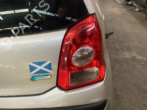 Używane Lampa tylna prawa NISSAN PIXO (UA0) 1.0 (68 hp) 22307265