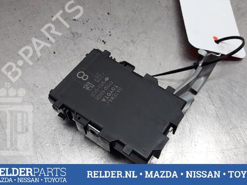 Used Control unit Control unit TOYOTA YARIS (_P13_) 1.5 Hybrid (NHP130_, NHP130) (101 hp) 22160420 22160420
