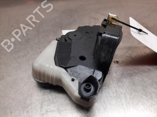 Used Front right lock TOYOTA YARIS (_P13_) 1.0 (KSP130_, KSP130) (69 hp) 22168911
