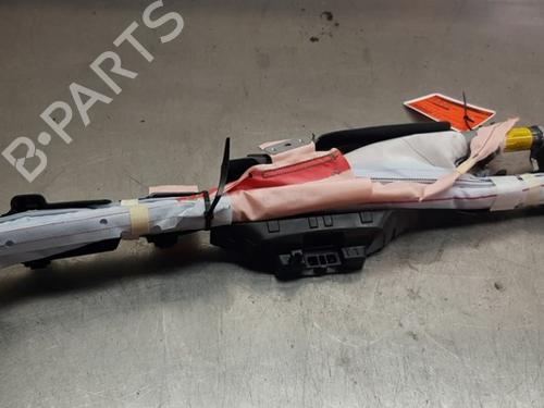 right-curtain-airbag-toyota-aygo-_b4_-2014-30811363 main image