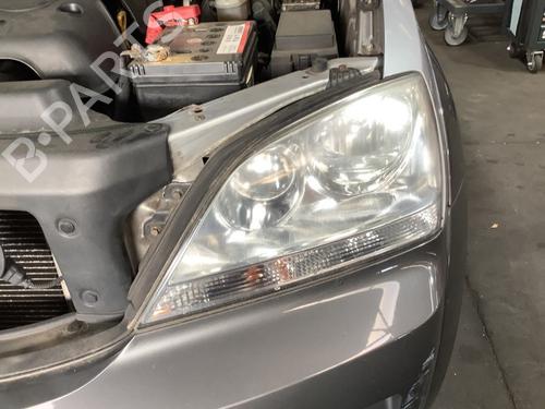 Used Left headlight KIA SORENTO I (JC) 3.5 V6 4WD (194 hp) 29698436