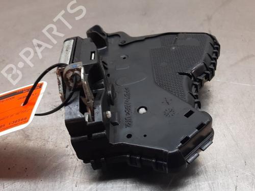 front-right-lock-toyota-verso-_r2_-2009-2010-2011-2012-2013-2014-2015-2016-2017-2018-25214463 main image