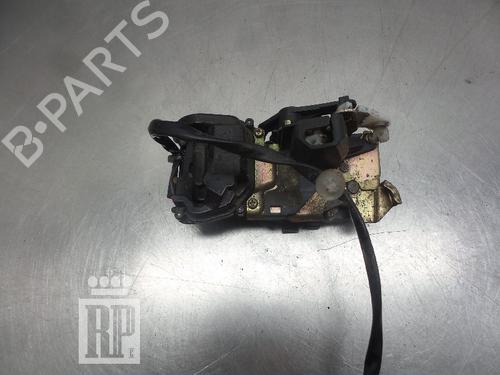 Venstre bagtil lås MAZDA PREMACY (CP) 1.9 (CP8W) (100 hp) 22154438