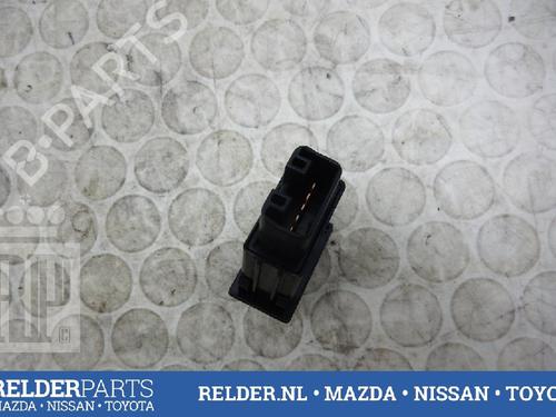 Switch TOYOTA COROLLA (_E12_) 1.4 VVT-i (ZZE120_, ZZE120R) | BP22144628I30 
