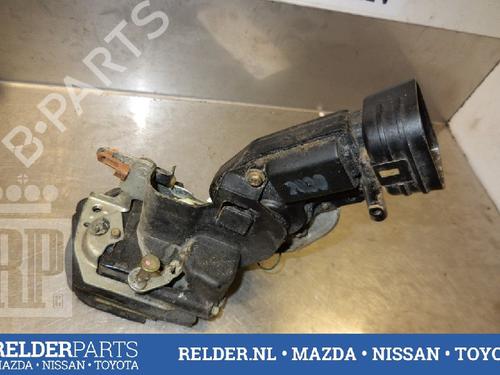 Used Rear right lock TOYOTA LAND CRUISER 90 (_J9_) 3.0 D-4D 4WD (KDJ90_, KDJ95_, KDJ90W, KDJ95W) (163 hp) 22142405