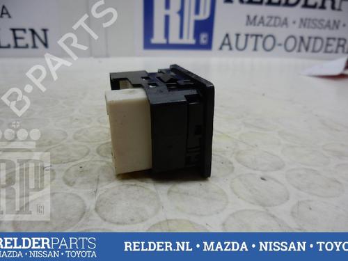 Used Mirror switch TOYOTA RAV 4 II (_A2_) 2.0 D 4WD (CLA20_, CLA21_, CLA20R, CLA21R) (116 hp) 22142891