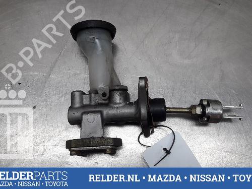 Used Clutch slave cylinder TOYOTA LAND CRUISER 90 (_J9_) 3.0 TD (KZJ90_, KZJ95_, KZJ90R, KZJ95R, KZJ90W, KZJ95W) (125 hp) 22159314