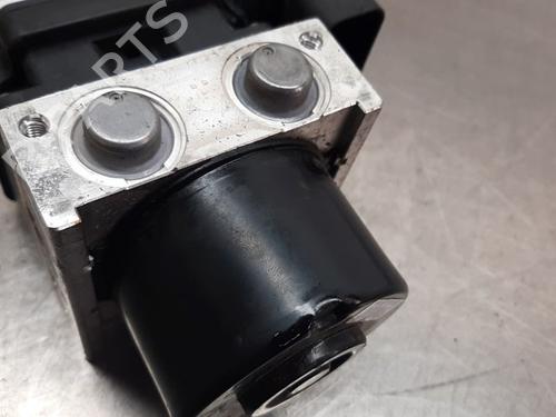 abs-pump-toyota-yaris-_p9_-2005-2006-2007-2008-2009-2010-2011-2012-2013-2014-29384580 main image