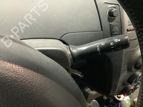 Commodo Essuie Glace / Phare TOYOTA YARIS (_P9_) 1.33 VVT-i (NSP90_, NSP90R) | BP30902031I23