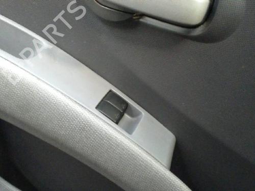 Used Switch NISSAN MICRA III (K12) 1.2 16V (65 hp) 22156580