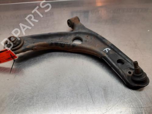 Used Right front suspension arm TOYOTA YARIS (_P9_) 1.0 VVT-i (KSP90_, KSP90R) (69 hp) 22167330