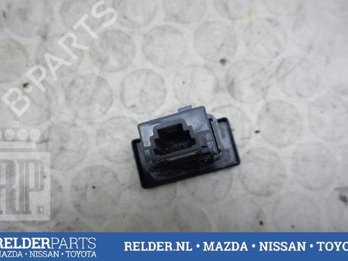 Warning switch TOYOTA AVENSIS Estate (_T27_) 2.0 D-4D (ADT270_, ADT270R) | BP22148308I22 