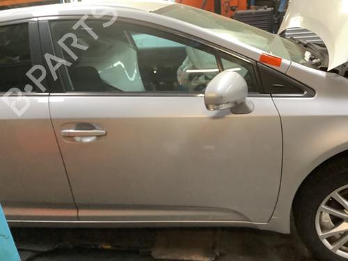 Puerta delantera derecha Puerta delantera derecha TOYOTA AVENSIS Estate (_T27_) 1.8 VVT-i (ZRT271_, ZRT271R) (147 hp) 34182873 34182873