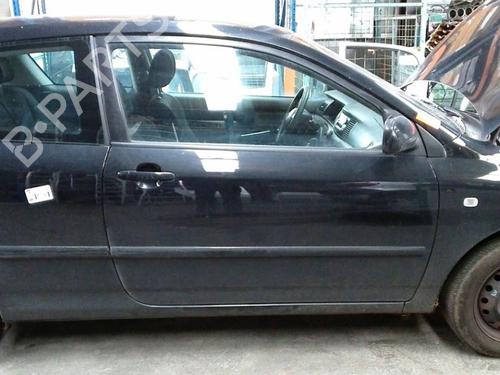 Used Right front door TOYOTA COROLLA (_E12_) 1.4 D (NDE120_, NDE120R) (90 hp) 22158118