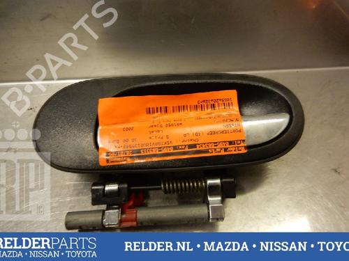 Venstre bak utvendig håndtak NISSAN ALMERA TINO (V10) 1.8 (116 hp) 22134239