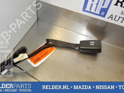 Used Seat buckle TOYOTA COROLLA (_E12_) 1.4 D (NDE120_, NDE120R) (90 hp) 22144549