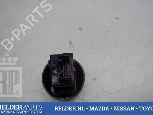 Switch TOYOTA RAV 4 III (_A3_) 2.2 D 4WD (ALA30_, ALA30R) | BP22139851I30 