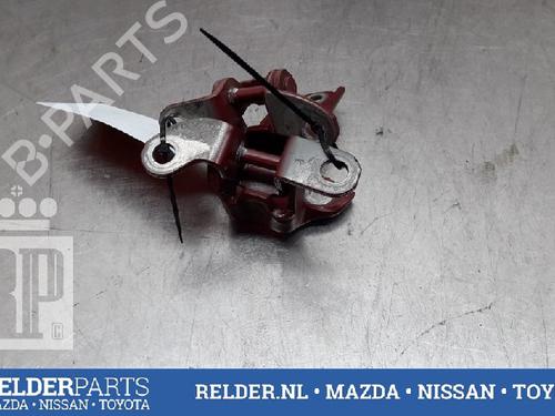 Used Hinge/Door check strap TOYOTA YARIS (_P13_) 1.5 Hybrid (NHP130_) (101 hp) 22161345