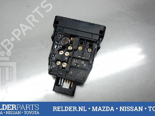 Used Switch TOYOTA PRIUS Liftback (_W2_) 1.5 Hybrid (NHW20_, NHW20R) (112 hp) 22145498
