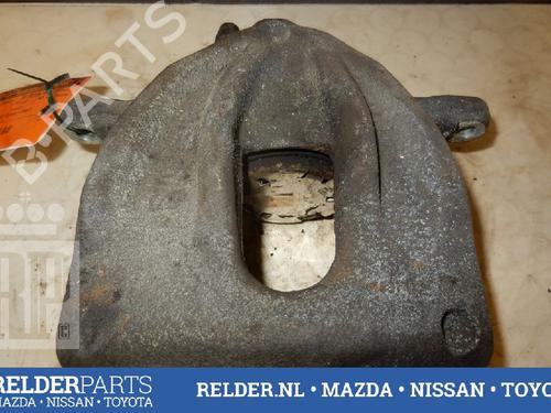 Used Right front brake caliper TOYOTA AVENSIS (_T25_) 2.0 D-4D (ADT250_, ADT250R) (126 hp) 22135468
