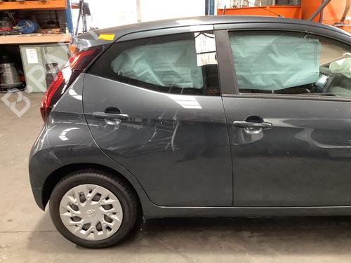 Used Right rear door TOYOTA AYGO (_B4_) 1.0 VVTi (KGB40) (72 hp) 28531397