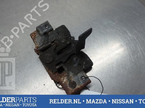 Hood lock MAZDA 6 Saloon (GG) 2.0 DI (GG14) | BP22146995C133 
