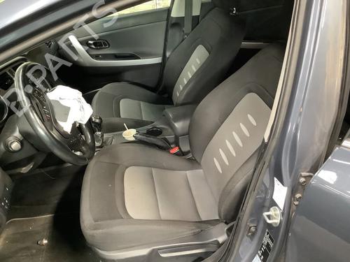 Used Seats set Seats set KIA CEE'D Sportswagon (JD) 1.6 GDI (135 hp) 27453112 27453112