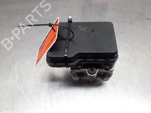 Used Electronic module TOYOTA RAV 4 II (_A2_) 2.0 4WD (ACA21, ACA20) (150 hp) 22165653