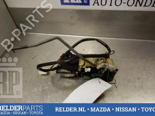 Used Front right lock MAZDA PREMACY (CP) 1.9 (CP8W) (100 hp) 22145174