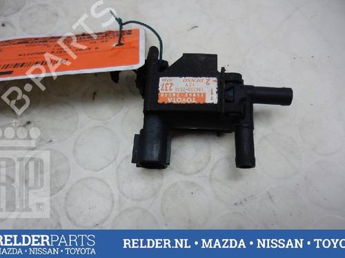 Used Electronic sensor TOYOTA RAV 4 II (_A2_) 2.0 4WD (ACA21, ACA20) (150 hp) 22137569