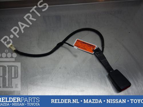 Used Seat buckle TOYOTA AVENSIS (_T25_) 2.2 D-4D (ADT251_, ADT251R) (150 hp) 22151725