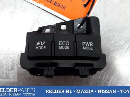 Used Switch TOYOTA AURIS Estate (_E18_) 1.8 Hybrid (ZWE186_, ZWE186R, ZWE186H) (136 hp) 22161847