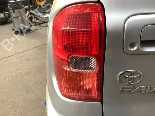 Venstre Baklys Venstre Baklys TOYOTA RAV 4 II (_A2_) 2.0 4WD (ACA21, ACA20) (150 hp) 34574158 34574158