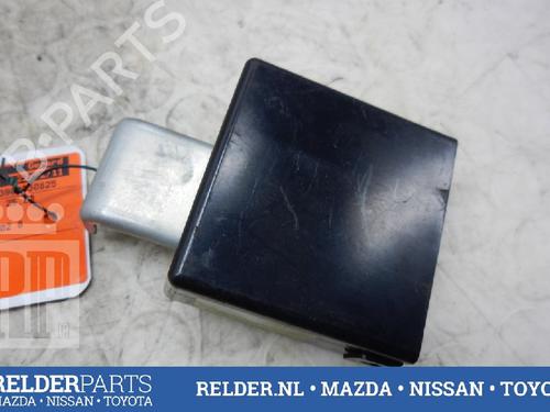 Used Electronic sensor TOYOTA YARIS (_P1_) 1.5 (NCP13_, NCP13R) (106 hp) 22137308