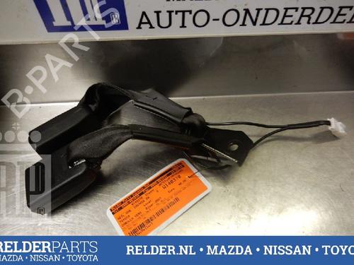 Boucle de ceinture de sécurité TOYOTA COROLLA Verso (ZER_, ZZE12_, R1_) 1.8 (ZNR11_, ZNR11R) (129 hp) 22147315