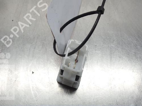 Used Switch NISSAN PIXO (UA0) 1.0 (68 hp) 22153560