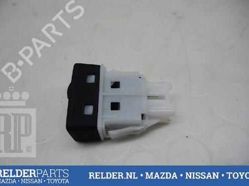 Used Switch NISSAN PIXO (UA0) 1.0 (68 hp) 22143347