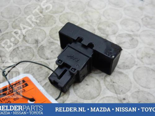 Used Warning switch NISSAN PIXO (UA0) 1.0 (68 hp) 22143350