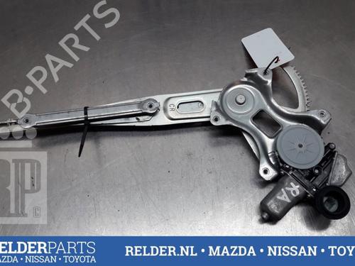 Rudehejsemekanisme Højre bagtil TOYOTA PRIUS PLUS (_W4_) 1.8 Hybrid (ZVW40W, ZVW41W) (136 hp) 22157925