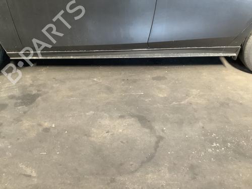 Faldon izquierdo MAZDA 3 Saloon (BP_) 2.0 SKYACTIV-G M Hybrid (122 hp) 25702416